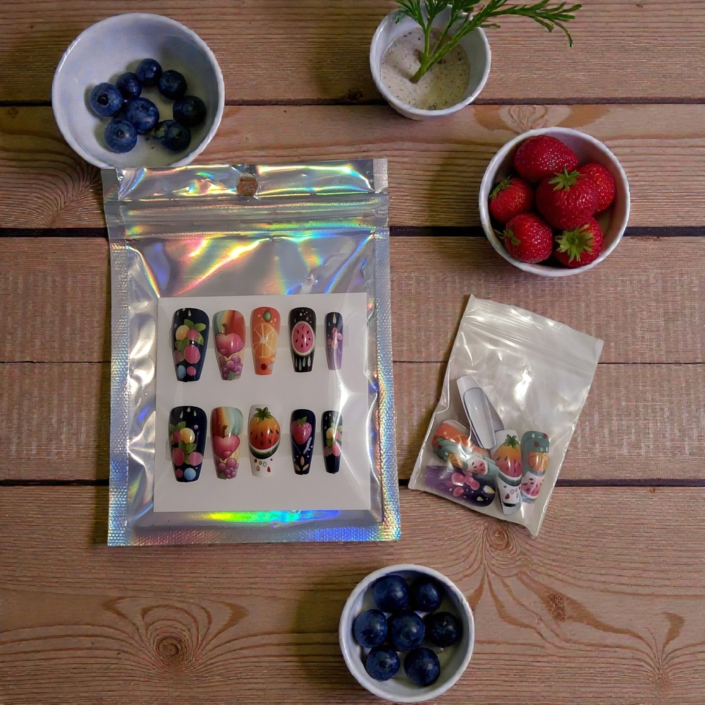 Fruit-Themed 24 Pc Press On Nails